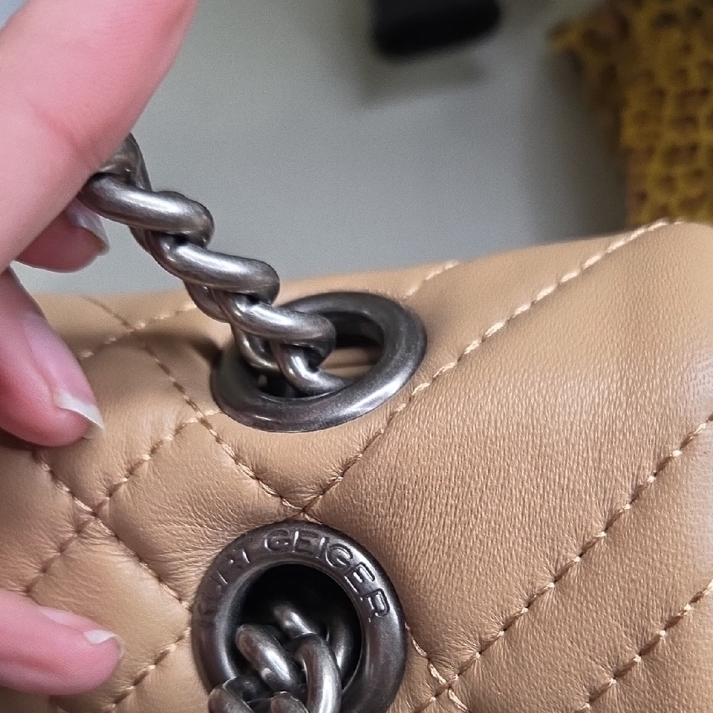 Kurt Geiger The Brixton Shoulder Bag with Chain Strap - Picture 3 of 11